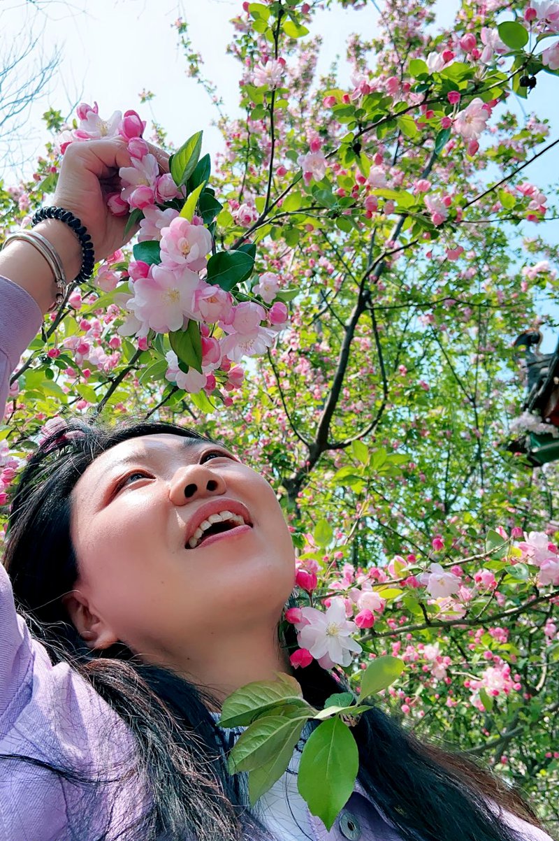 withFlowers